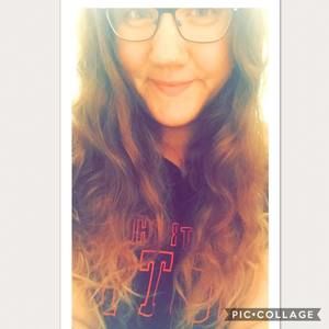 Meet your Posher, Alexis